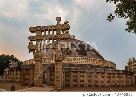 Sanchi Stupa, Ancient buddhist building, India Sanchi Stupa, Ancient buddhist building, India 43746885