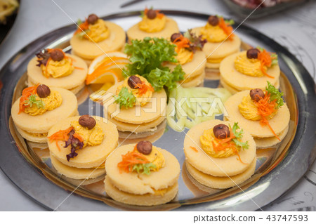 catering for corporate parties and weddings 43747593