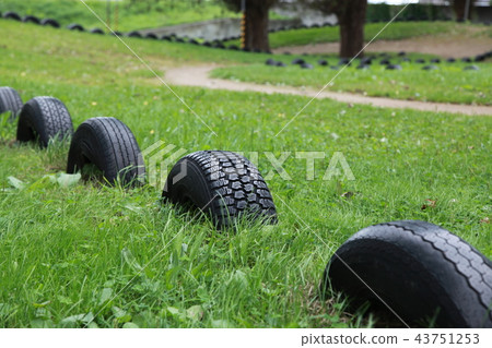 Park tire 43751253
