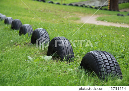 Park tire 43751254