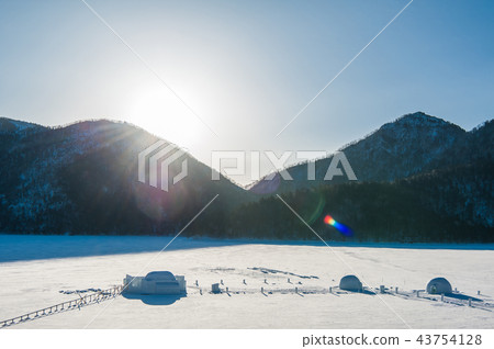 Beihai Daohu Lake Ice Village 43754128