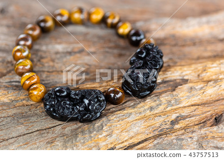 Tiger Eyes Stone Bracelet 43757513