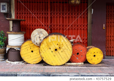 The Wooden Cable Core The Wooden Cable Core 43757529