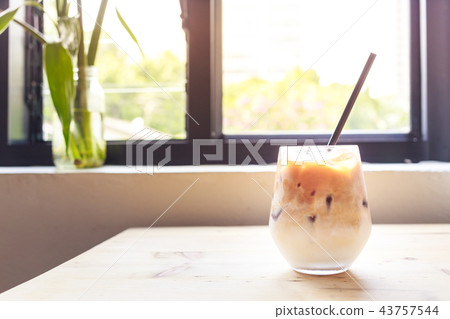 Ice latte coffee 43757544