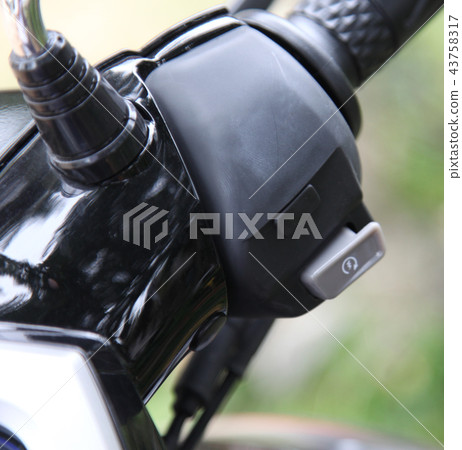 controls on the steering wheel motorbike 43758317