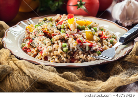 Bulgur salad with vegetables 43758429