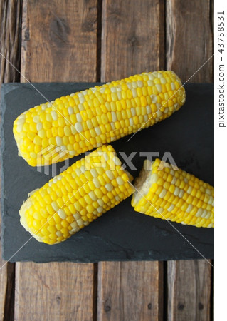 Sweet and delicious boiled corn from Hokkaido, harvested that morning 43758531