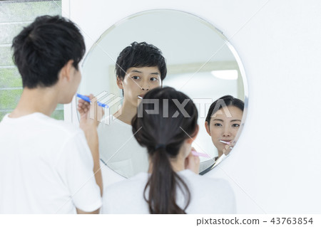 夫婦 情侶 情人 43763854
