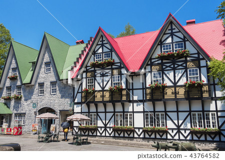 The streets of Europe 43764582