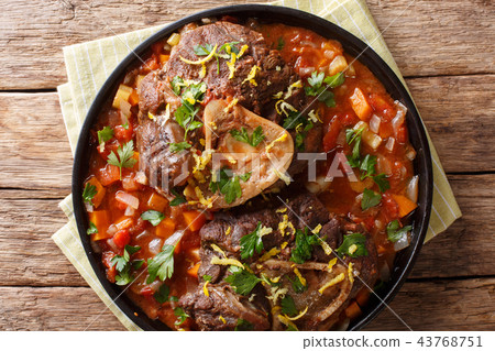 beef shank Ossobuco alla Milanese with gremolata beef shank Ossobuco alla Milanese with gremolata 43768751