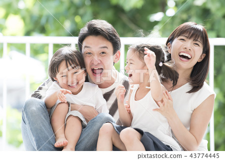 Family portrait Family portrait 43774445