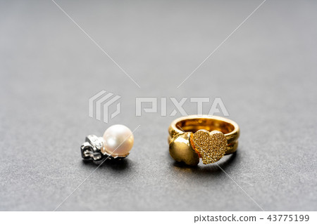 Jewelry close-up symbolizing eternity 43775199