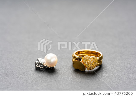 Jewelry close-up symbolizing eternity Jewelry close-up symbolizing eternity 43775200