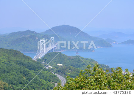 Innoshima Ohashi Bridge (Onomichi City, Hiroshima Prefecture) viewed from Innoshima Shirataki Mountain Innoshima Ohashi Bridge (Onomichi City, Hiroshima Prefecture) viewed from Innoshima Shirataki Mountain 43775388