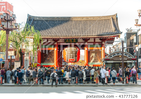 Tokyo's Asakusa Temple, Leimen's Shimomachi style 43777126