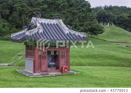 京畿道九里市Guri Dong-gugeung(歷史遺址No.193)Mok-ryeong 京畿道九里市Guri Dong-gugeung(歷史遺址No.193)Mok-ryeong 43778913