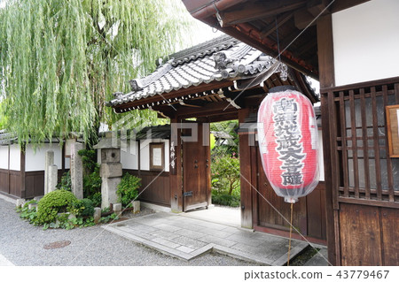 Yoshinakadera Yoshinakadera 43779467