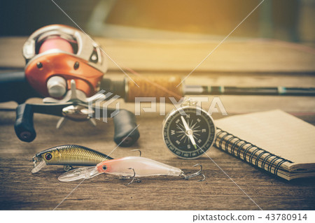 Fishing tackle - Baitcasting Reel, hooks and lures Fishing tackle - Baitcasting Reel, hooks and lures 43780914