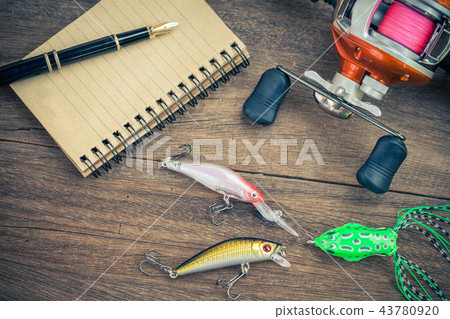 Fishing tackle - Baitcasting Reel, hooks and lures Fishing tackle - Baitcasting Reel, hooks and lures 43780920