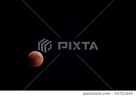 Blood moon during lunar eclipse, blood moon Blood moon during lunar eclipse, blood moon 43782844