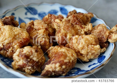 新鮮的炸雞 43783766