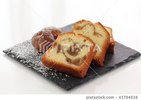 Pound Cake  43784838