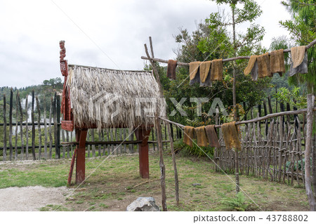 traditional maori storehouse 43788802