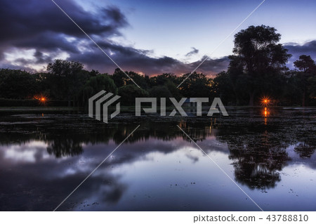 victoria lake reflection victoria lake reflection 43788810