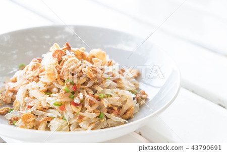 Pomelo Spicy Salad 43790691