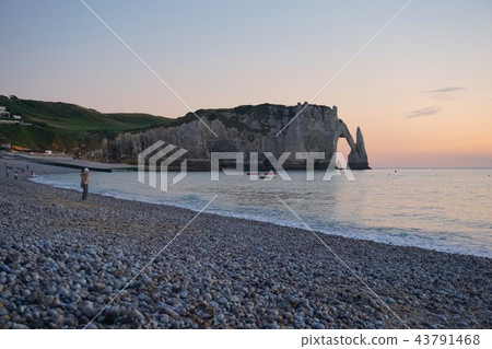 Etretat Etretat 43791468