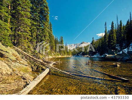 Lake Verna, Rocky Mountains, Colorado, USA. 43793330