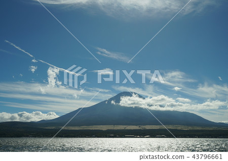 從山中湖出發的富士山 從山中湖出發的富士山 43796661