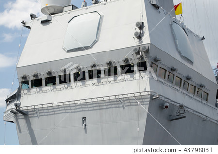 Escort ship "Izumo" bridge part and radar Escort ship "Izumo" bridge part and radar 43798031