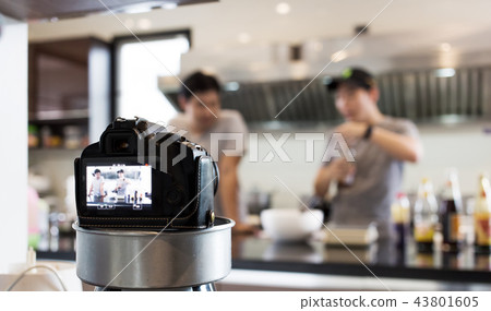 reccording DIY cooking with digital camera at home 43801605