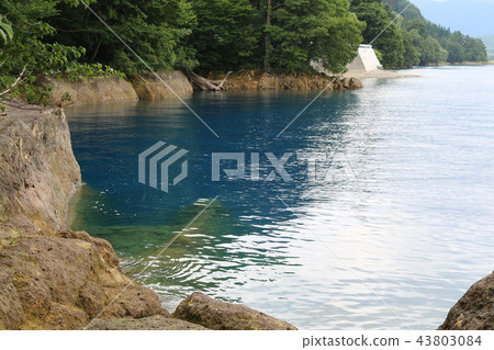 Beautiful lake Beautiful lake 43803084