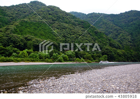 Kumano River (Shingumiya River) Kitayamagawa River Basin Goto Gorge Touring Water Jet Ship (Wakayama Prefecture Shingu City Kumanogawa Town Kumano River (Shingumiya River) Kitayamagawa River Basin Goto Gorge Touring Water Jet Ship (Wakayama Prefecture Shingu City Kumanogawa Town 43805918