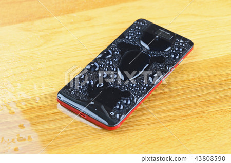 Water immersion smartphone 43808590