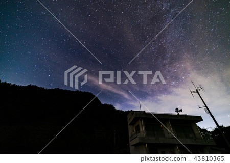 建築和星空 43810365