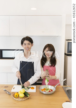Couple to cook Couple to cook 43812652