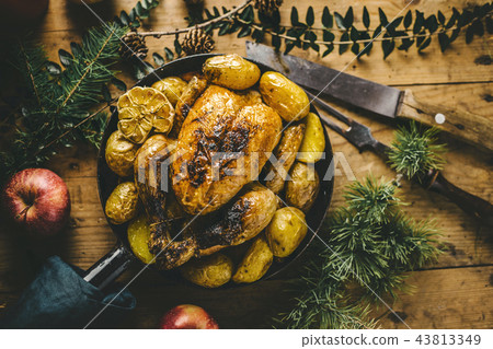 Christmas dinner table with chicken 43813349
