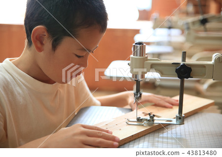 Manufacturing 43813480