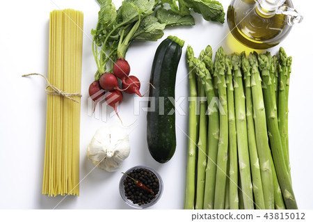 幹意大利面和成分 43815012