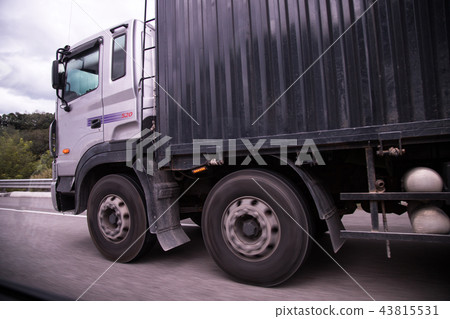 Running truck Running truck 43815531