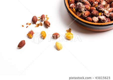 Roasted peanuts on white top view 43815623