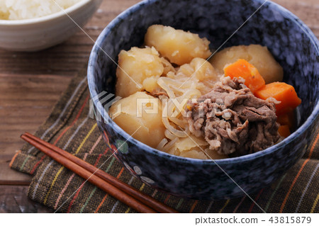 Meat and potatoes 43815879