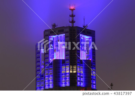 Tokyo Metropolitan Government Light Up Blue 43817397