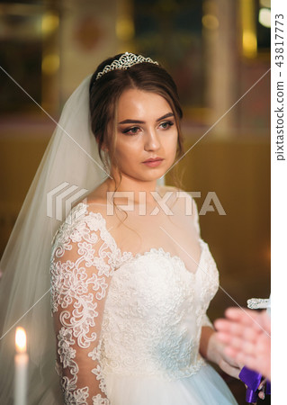 The bride give a vow of love in the church 43817773