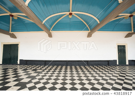 Old open corridor Old open corridor 43818917