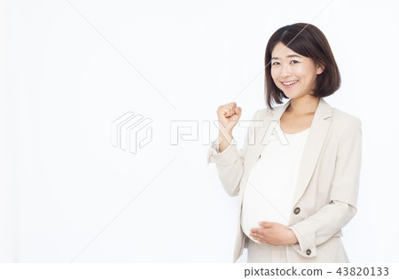 Pregnant woman Pregnant woman 43820133