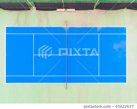 Aerial shot of a tennis courts. 43822637